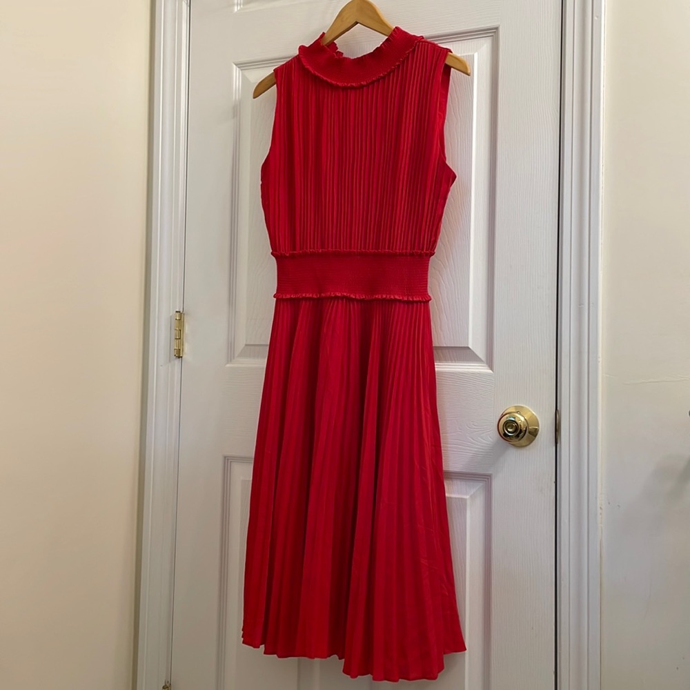 Nannette Lapore sleeveless pleated dress, sz 8 red - Picture 2 of 8